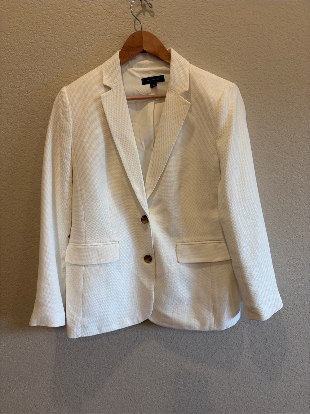 Ann Taylor Off-White Textured Knit Blazer